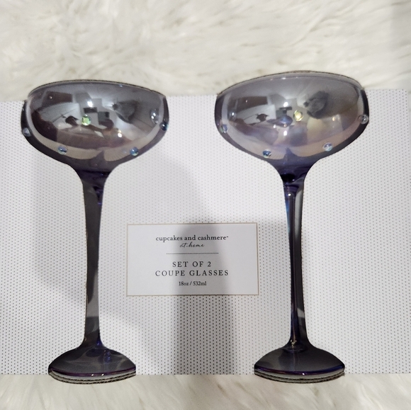 🔹️Cupcakes & Cashmere🔹️Champagne Coupe Glasses Colorful 3D Beaded Dots - Picture 5 of 7